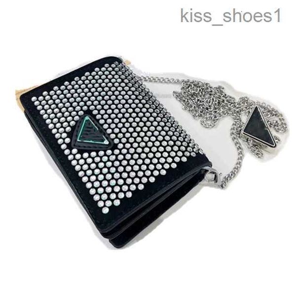 luxury triangle rhinestone handbag fashion girls letter metal chain crossbody bags children bling one shoulder bag a8469, White
luxury triangle rhinestone handbag fashion girls letter metal chain crossbody bags children bling one shoulder bag a8469, White