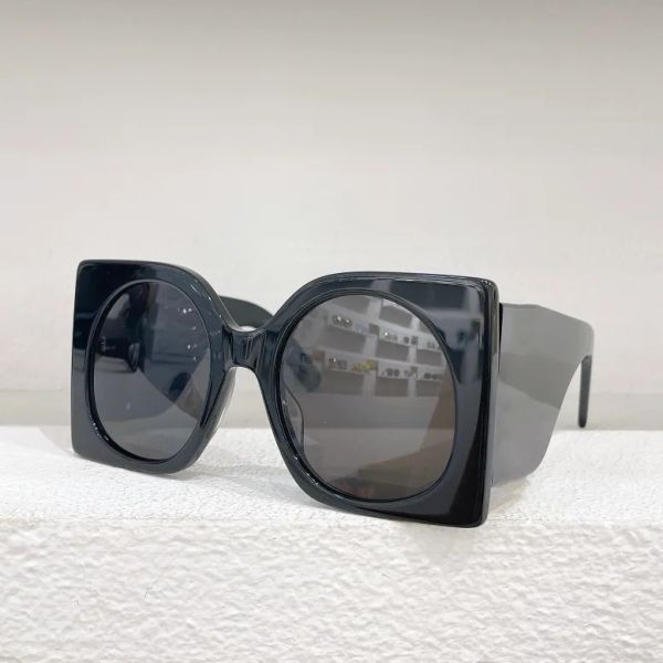 sunglasses for men women summer m916 designers style anti-ultraviolet retro plate full frame glasses random box, White;black
sunglasses for men women summer m916 designers style anti-ultraviolet retro plate full frame glasses random box, White;black