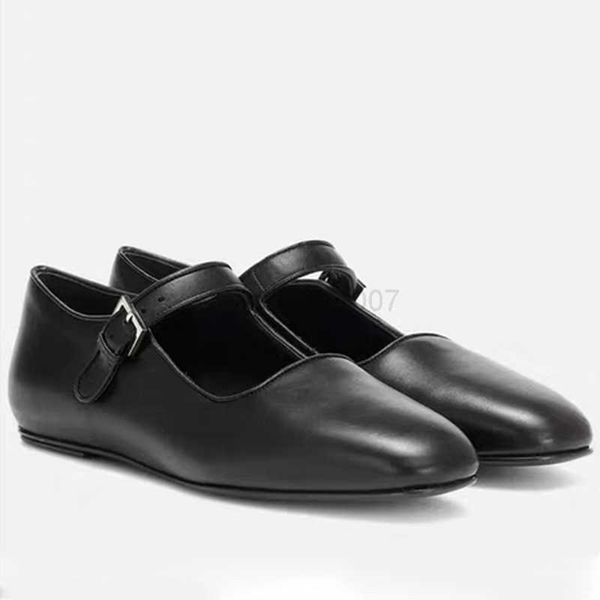 the row genuine leather retro square toe shallow cut button strap single shoe fashionable and comfortable mary jane shoes women's shoes, Black
the row genuine leather retro square toe shallow cut button strap single shoe fashionable and comfortable mary jane shoes women's shoes, Black