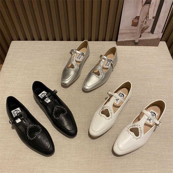 flat french small square heart hollow mary jane shoes women's shoes 2023 new silver single shoes 230411, Black
flat french small square heart hollow mary jane shoes women's shoes 2023 new silver single shoes 230411, Black