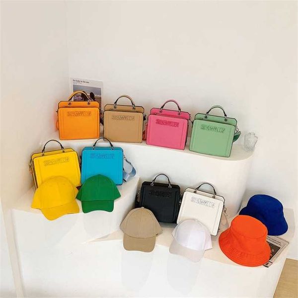 designer bag 2023 summer new small square bag online red korean underarm bag letter fashion versatile advanced
designer bag 2023 summer new small square bag online red korean underarm bag letter fashion versatile advanced