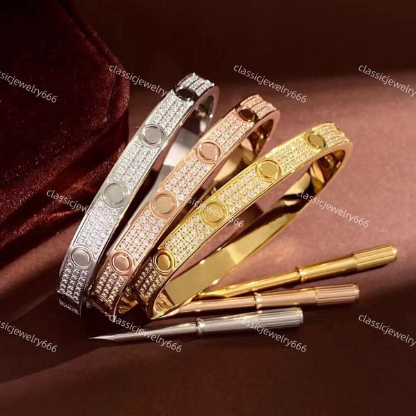 luxury women's screw bracelet classic brand bracelet 18k gold jewelry wedding gift 316l stainless steel factory, Golden;silver
luxury women's screw bracelet classic brand bracelet 18k gold jewelry wedding gift 316l stainless steel factory, Golden;silver