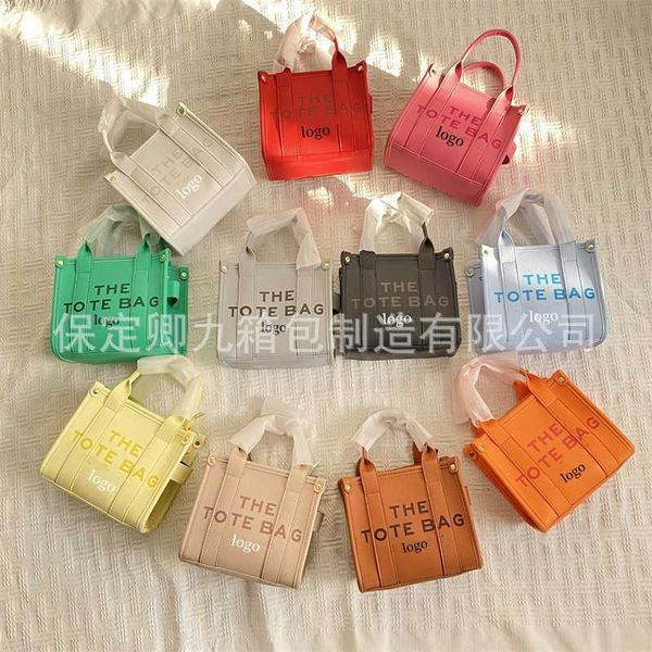 evening bags spring and summer 2023 new mini fashion women's letter small square tote bag
evening bags spring and summer 2023 new mini fashion women's letter small square tote bag