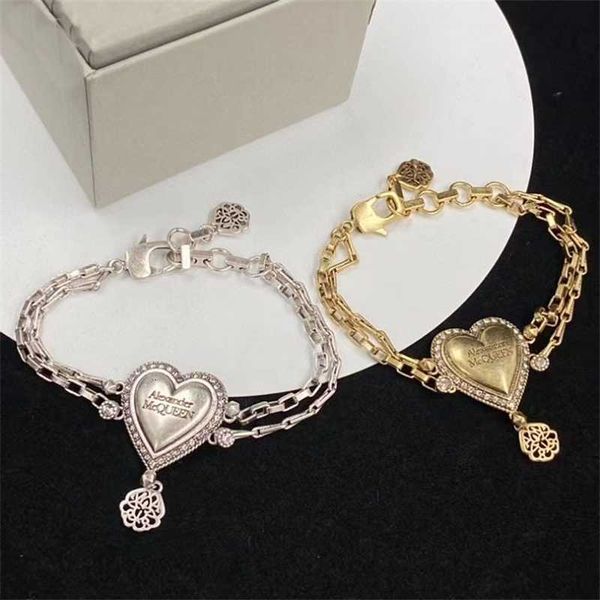 fashion design jewelry heart shaped rhinestone letter box chain bracelet small design brass material premium feel, Silver
fashion design jewelry heart shaped rhinestone letter box chain bracelet small design brass material premium feel, Silver