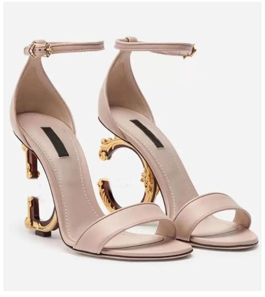 famous summer brands women keira sandals shoes pop logo high heel sandals patent leather black lady gladiator sandalias party wdding dress s
famous summer brands women keira sandals shoes pop logo high heel sandals patent leather black lady gladiator sandalias party wdding dress s