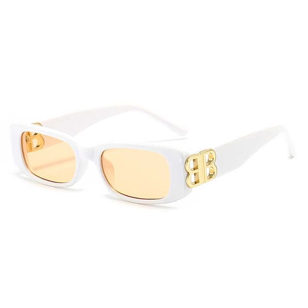 new b family small frame female internet celebrity street p square sunglasses, White;black
new b family small frame female internet celebrity street p square sunglasses, White;black