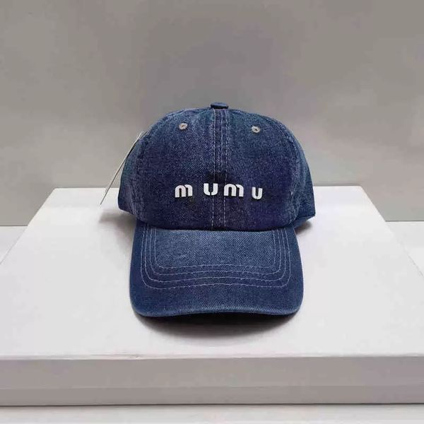 luxurys desingers letter baseball cap woman caps manempty embroidery sun hats fashion leisure design block hat 3 colors embroidered washed s, Blue;gray
luxurys desingers letter baseball cap woman caps manempty embroidery sun hats fashion leisure design block hat 3 colors embroidered washed s, Blue;gray