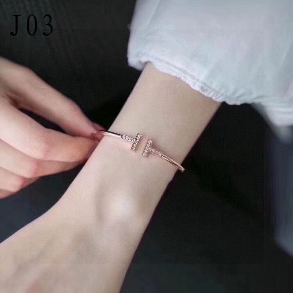 classic bracelet charm luxury designer fashion jewelry 18k rose gold bangle for women men chain elegant gift colorproof, Golden;silver
classic bracelet charm luxury designer fashion jewelry 18k rose gold bangle for women men chain elegant gift colorproof, Golden;silver