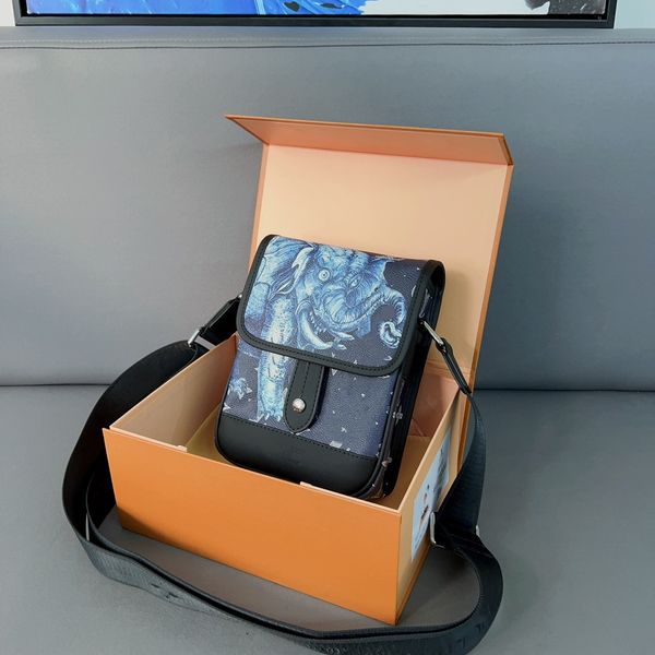2023 designer design crossbody bag men's and women's mobile phone bag fashion animal pattern
2023 designer design crossbody bag men's and women's mobile phone bag fashion animal pattern