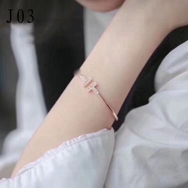 classic bracelet charm luxury designer fashion jewelry 18k rose gold bangle for women men chain elegant gift colorproof, Golden;silver
classic bracelet charm luxury designer fashion jewelry 18k rose gold bangle for women men chain elegant gift colorproof, Golden;silver