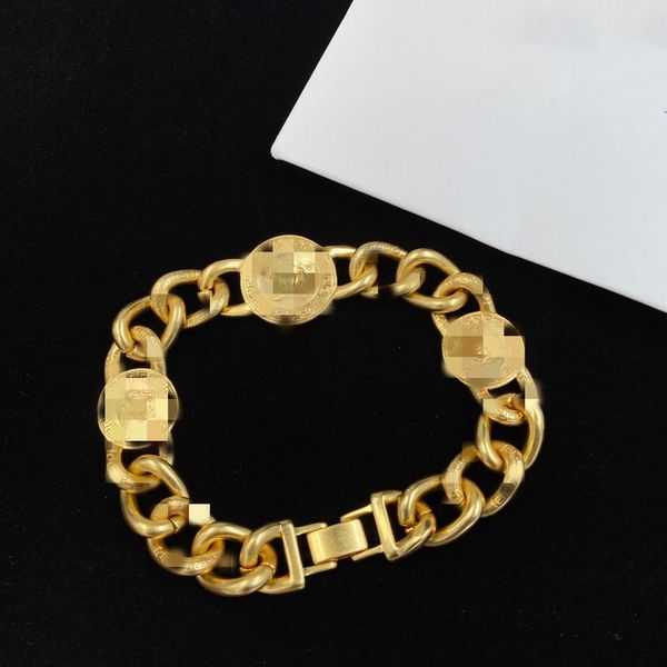 18k gold plated bracelet chain bracelet lion classic bracelet brand jewelry designer party wedding gift, Black
18k gold plated bracelet chain bracelet lion classic bracelet brand jewelry designer party wedding gift, Black