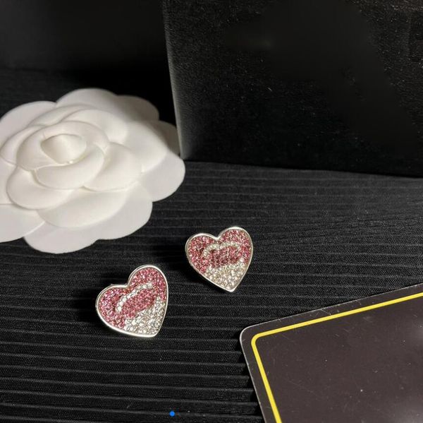 luxury designer earrings 18k gold plated earring fashion womens brand double letter heart crystal rhinestone earring for women wedding party, Silver
luxury designer earrings 18k gold plated earring fashion womens brand double letter heart crystal rhinestone earring for women wedding party, Silver