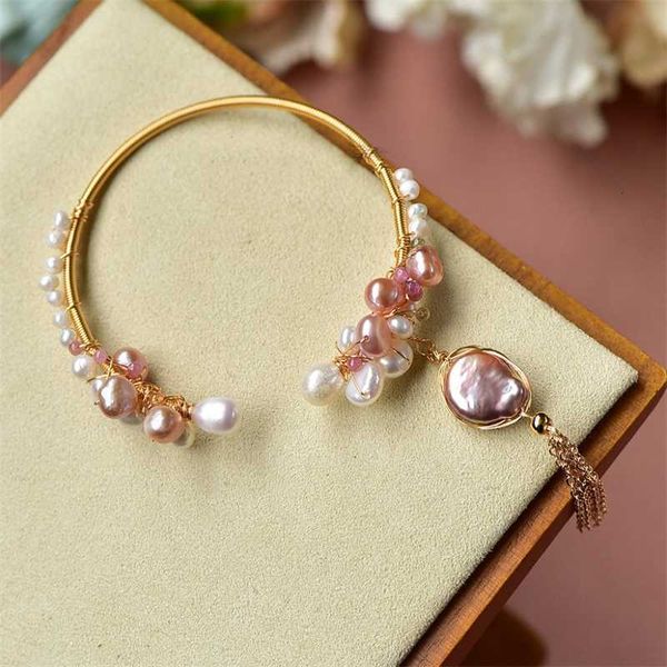fashion design jewelry natural freshwater pearl colorful irregular little drip wrapped cord bracelet with a cool style, Black
fashion design jewelry natural freshwater pearl colorful irregular little drip wrapped cord bracelet with a cool style, Black