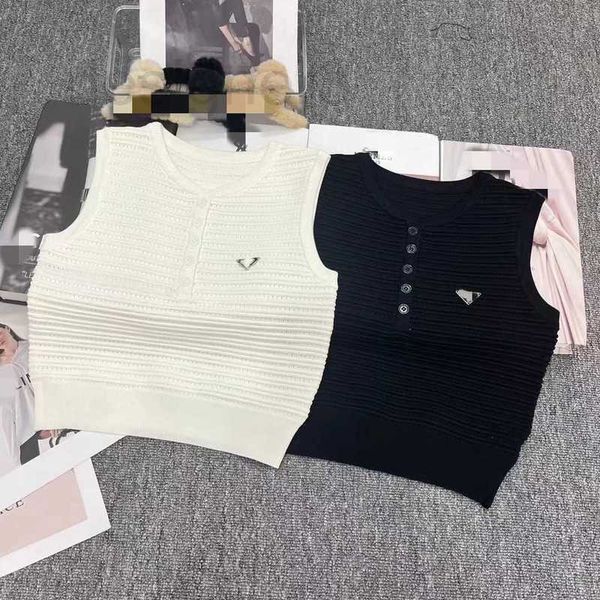 women's knits & tees designer 23 new round neck triangle white stripe button knitted sleeveless vest tank fashion slim fit and appearan
women's knits & tees designer 23 new round neck triangle white stripe button knitted sleeveless vest tank fashion slim fit and appearan