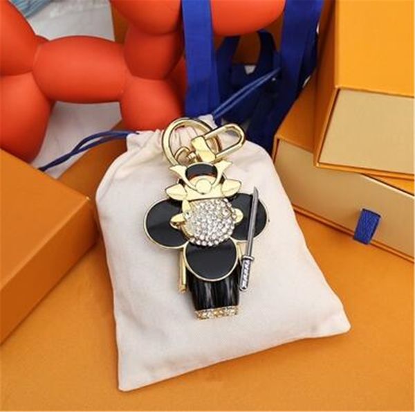 keychain classic luxury designer sunflower key chain men car keyring women buckle keychains bags pendant exquisite gift with box and dustbag, Silver
keychain classic luxury designer sunflower key chain men car keyring women buckle keychains bags pendant exquisite gift with box and dustbag, Silver