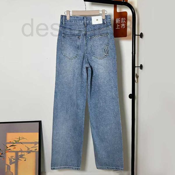women's jeans designer chic new back bag embroidery, washed old high waist light color straight barrel denim pants for women h10k, Blue
women's jeans designer chic new back bag embroidery, washed old high waist light color straight barrel denim pants for women h10k, Blue