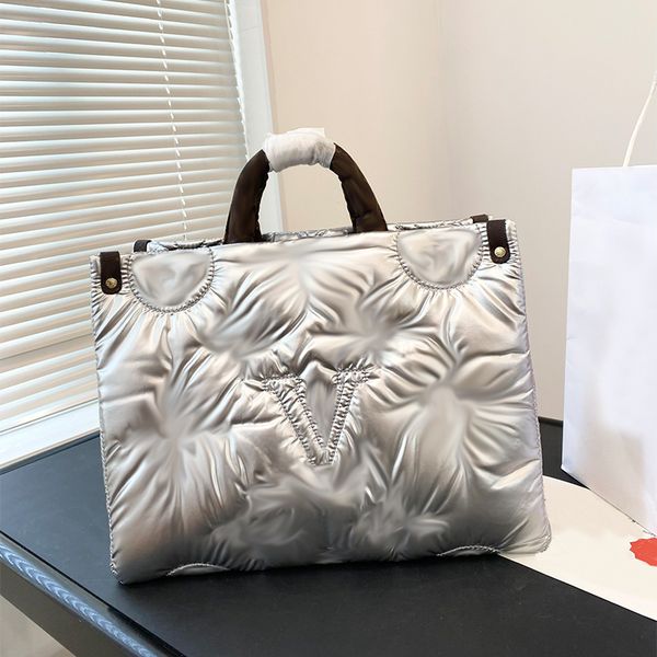 Designer Tote Bag Womens Fashion Handbag Luxury Lady Capacity Totes Stylish Embroidery Shopping Bags Womens Casual Handbags 35cm
Designer Tote Bag Womens Fashion Handbag Luxury Lady Capacity Totes Stylish Embroidery Shopping Bags Womens Casual Handbags 35cm
