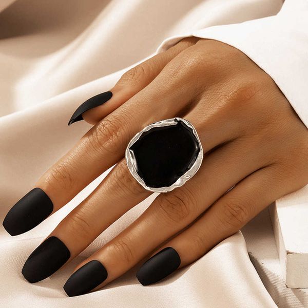band rings 2023 fashion vintage men vintage ring enamel rings punk classic blk drip imitation blk stones male enamel ring luxury p230411, Silver
band rings 2023 fashion vintage men vintage ring enamel rings punk classic blk drip imitation blk stones male enamel ring luxury p230411, Silver