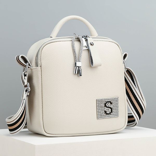 evening bag genuine leather handbags cowhide shoulder bag fashion luxury ladies messenger bag small female tote sac 230410
evening bag genuine leather handbags cowhide shoulder bag fashion luxury ladies messenger bag small female tote sac 230410