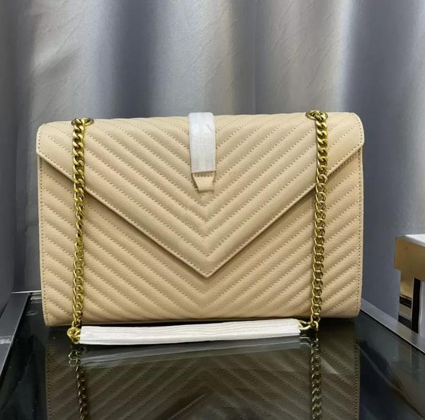 2023 cow leather v check bags 31cm ll 26588 new classic fashion purse shoulder bag women single accrossbag, Black;red
2023 cow leather v check bags 31cm ll 26588 new classic fashion purse shoulder bag women single accrossbag, Black;red