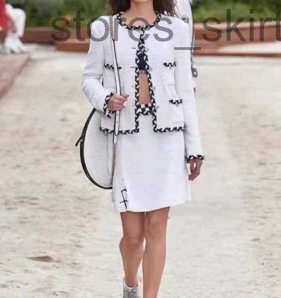 women's jackets designer fashion high-end autumn winter logo metal chain tweed coat leisure spring coats cardigan women birthday christ, Black;brown
women's jackets designer fashion high-end autumn winter logo metal chain tweed coat leisure spring coats cardigan women birthday christ, Black;brown