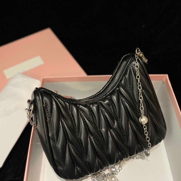 designer bag women hobo bags luxurys handbags pearl chain large capacity leather portable shoulder bag fashionable crossbody 230301
designer bag women hobo bags luxurys handbags pearl chain large capacity leather portable shoulder bag fashionable crossbody 230301