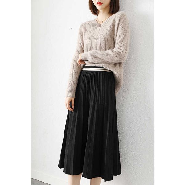 large high waisted size women's pleated 2023 spring new knitted half a-line leg umbrella temperament long skirt, Black
large high waisted size women's pleated 2023 spring new knitted half a-line leg umbrella temperament long skirt, Black