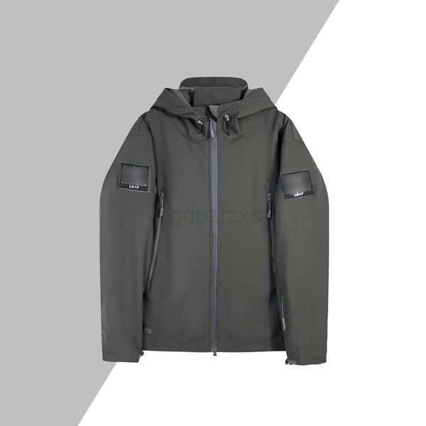 men's jackets sexless full pressure adhesive hard shell submachine jacket for men and women three-layer windproof waterproof solid colo, Black;brown 
men's jackets sexless full pressure adhesive hard shell submachine jacket for men and women three-layer windproof waterproof solid colo, Black;brown