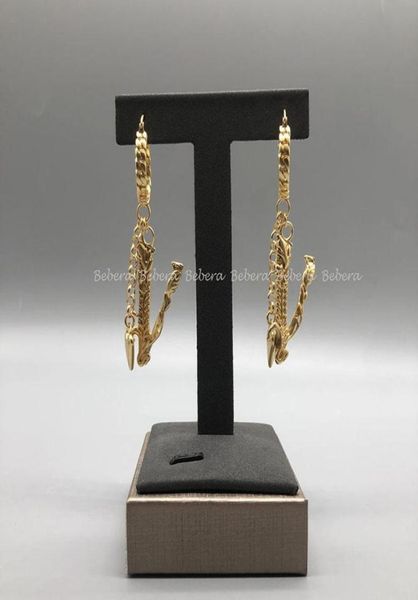 trendy embossment v shape heart drop earring gold color copper texture circle dangle fashiong women girl jewelry party chandelie6617973, Silver
trendy embossment v shape heart drop earring gold color copper texture circle dangle fashiong women girl jewelry party chandelie6617973, Silver