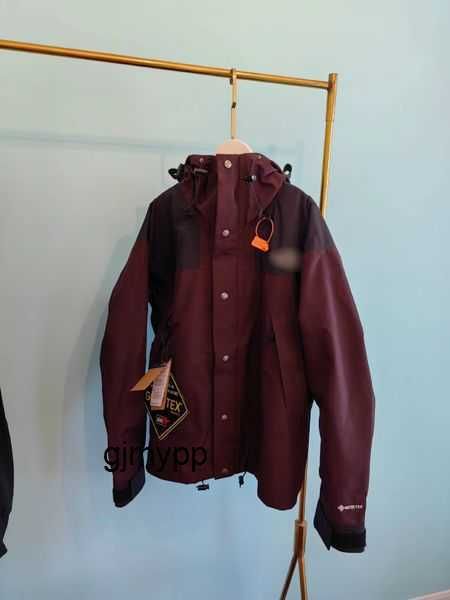 men's jackets american version of couple stormtrooper windproof waterproof high thin jacket windbreaker coat mountaineering suit print, Black;brown
men's jackets american version of couple stormtrooper windproof waterproof high thin jacket windbreaker coat mountaineering suit print, Black;brown