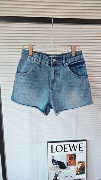 chan 2023 summer new denim shorts brand women's jeans denim shorts pants casual fashion designers cccc logo jeans birthday mother', Black;white
chan 2023 summer new denim shorts brand women's jeans denim shorts pants casual fashion designers cccc logo jeans birthday mother', Black;white