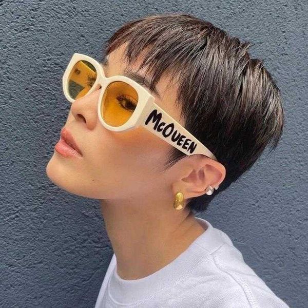 letter graffiti small frame sunglasses liu haoran decorative letters fumei, White;black
letter graffiti small frame sunglasses liu haoran decorative letters fumei, White;black