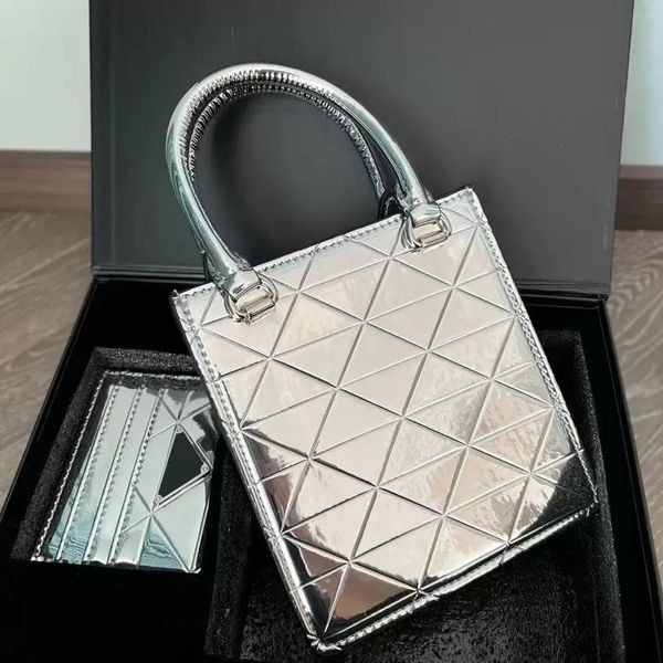 2023 designers shoulder bags luxurys women handbags suit lady purse card case simple versatile handbag for girlfriend gift suits 3 styles ve, Black;red
2023 designers shoulder bags luxurys women handbags suit lady purse card case simple versatile handbag for girlfriend gift suits 3 styles ve, Black;red