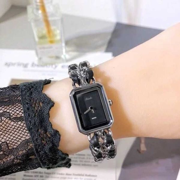 2023 factory wholesale watch ins wind woven square watch women's steel band gold strap bracelet quartz waterproof vaqy, Slivery;golden
2023 factory wholesale watch ins wind woven square watch women's steel band gold strap bracelet quartz waterproof vaqy, Slivery;golden