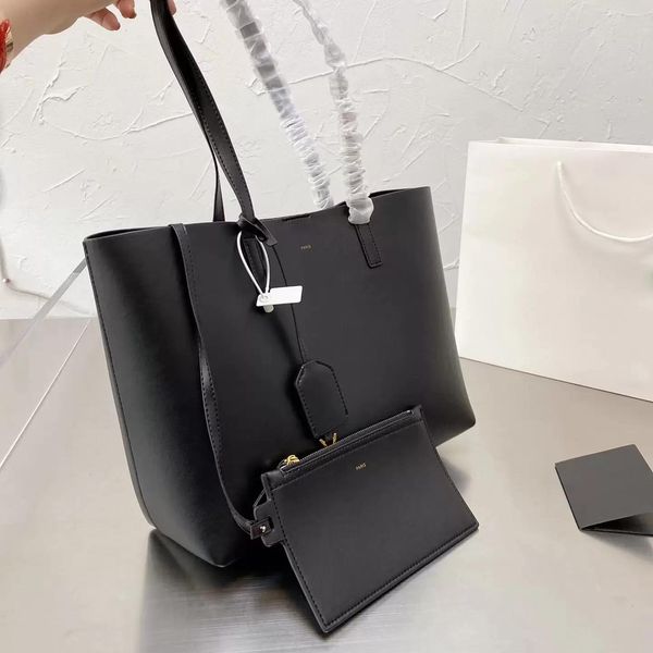 luxurys designers shoulder bags woman classic handbag lady casual tote handbags large capacity mummy bag travel shopping purse soft versatil, Black;red
luxurys designers shoulder bags woman classic handbag lady casual tote handbags large capacity mummy bag travel shopping purse soft versatil, Black;red