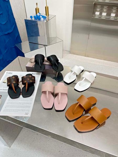 luxury sandal designer womens leaky toe toe pinch flip-flops slippers leather soles anti-skid wear-resistant fashion versatile item 35-42, Black
luxury sandal designer womens leaky toe toe pinch flip-flops slippers leather soles anti-skid wear-resistant fashion versatile item 35-42, Black