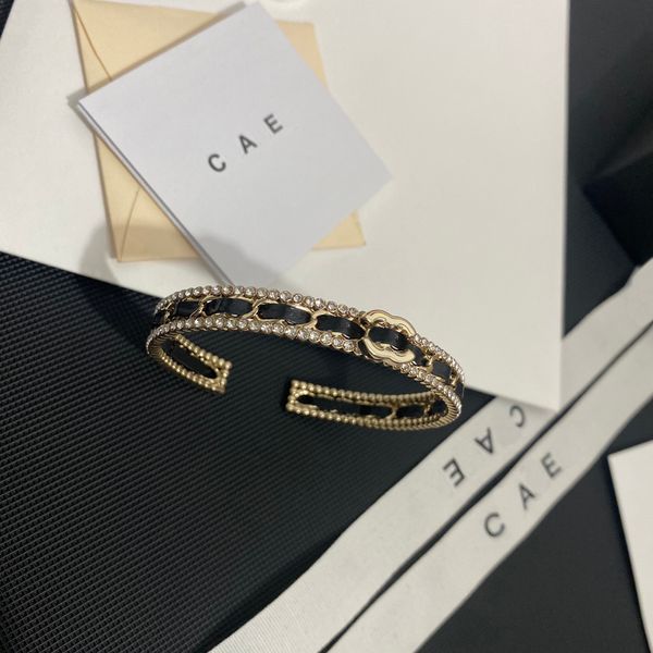 luxury designer bangle bracelet for women cuff leather gold plated fashion adjustable design popular embossed stamp brand letters accessory, Black
luxury designer bangle bracelet for women cuff leather gold plated fashion adjustable design popular embossed stamp brand letters accessory, Black