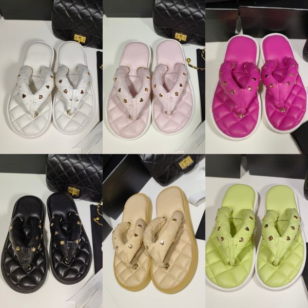black pink beige lambskin quilted slippers c padded logo gold charms thong sandals chanl dad mule branded flip flop 2023 paris designer thic
black pink beige lambskin quilted slippers c padded logo gold charms thong sandals chanl dad mule branded flip flop 2023 paris designer thic