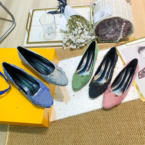 2023 designer dress shoes spring and autumn old flower bow ballet dance shoes fashion women denim canvas flat boat shoe lady leather trample, Black
2023 designer dress shoes spring and autumn old flower bow ballet dance shoes fashion women denim canvas flat boat shoe lady leather trample, Black