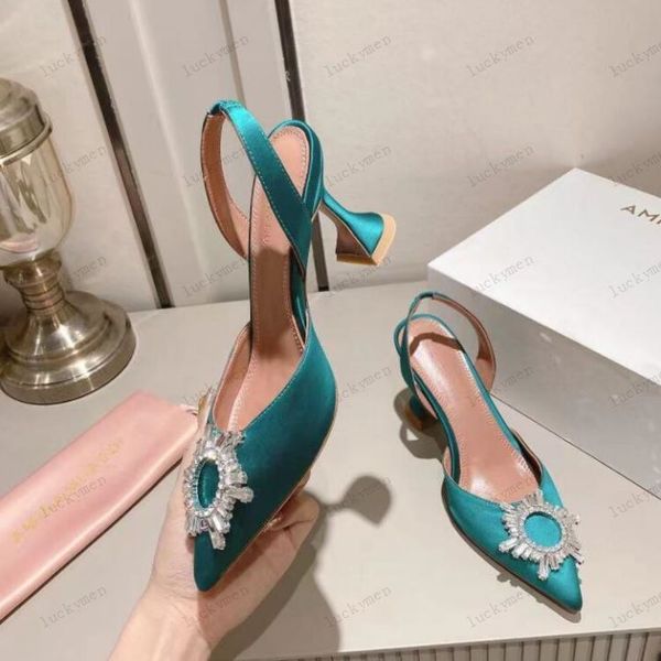 luxury designer woman sandals italy amina muaddi black satin begum sling heels begum crystal brooch slingback pumps women wine cup heels sli
luxury designer woman sandals italy amina muaddi black satin begum sling heels begum crystal brooch slingback pumps women wine cup heels sli