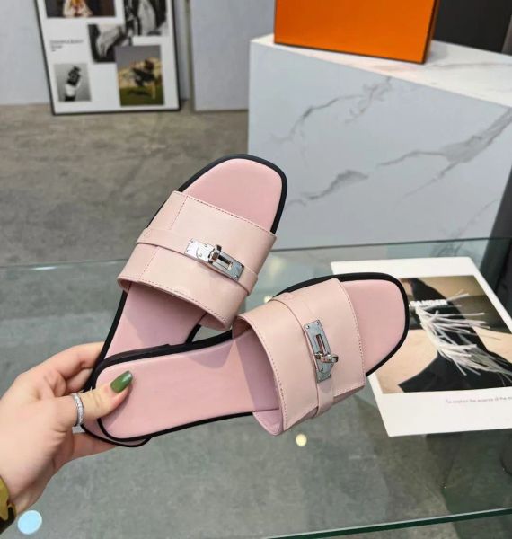women design gabriel sandal slipper flats slipper slide kelly buckle casual flip flops outdoor footwear beach rubber sole calfskin leathers, Black
women design gabriel sandal slipper flats slipper slide kelly buckle casual flip flops outdoor footwear beach rubber sole calfskin leathers, Black