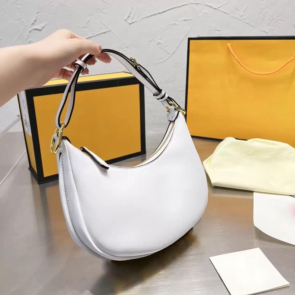 23 designers bags women luxurys handbag shoulder bag metal letter armpit large capacity leather handbags designer womens waller versatile le, Black;red
23 designers bags women luxurys handbag shoulder bag metal letter armpit large capacity leather handbags designer womens waller versatile le, Black;red