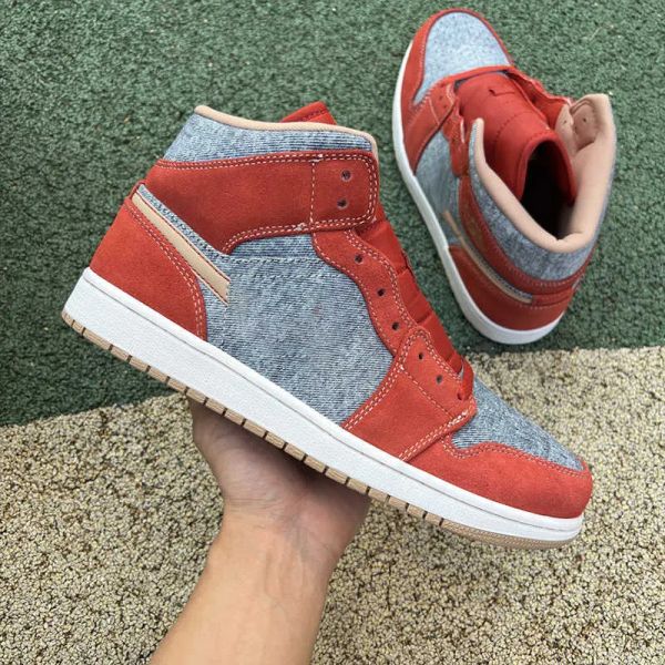 2023 basketball shoes jumpman 1 mid denim orange grey sport royal white trainers sneakers outdoor shoe running men women with box
2023 basketball shoes jumpman 1 mid denim orange grey sport royal white trainers sneakers outdoor shoe running men women with box