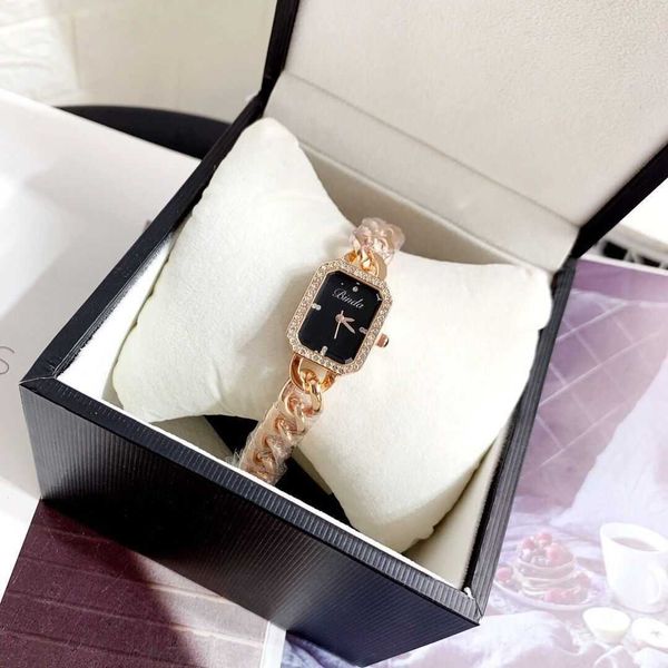 2023 factory wholesale watch chain bracelet wristwatch quartz waterproof women's watch student steel band wind middle ancient hand chai, Slivery;golden
2023 factory wholesale watch chain bracelet wristwatch quartz waterproof women's watch student steel band wind middle ancient hand chai, Slivery;golden