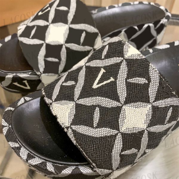 thick slippers designer women elevated sandals waterproof summer beach shoes heavy craft embroidery letter with box 35-40, Black
thick slippers designer women elevated sandals waterproof summer beach shoes heavy craft embroidery letter with box 35-40, Black