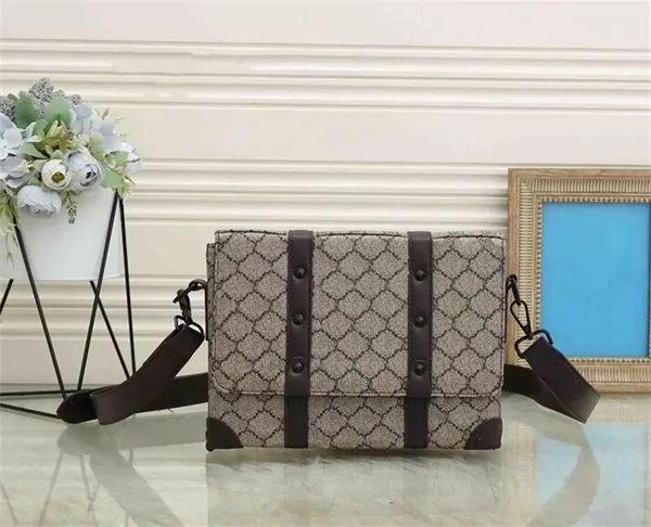 messengers bags box bag shoulder crossbody satchels designer brand fashion leather men school bookbag casual briefcase handbags man purs 001
messengers bags box bag shoulder crossbody satchels designer brand fashion leather men school bookbag casual briefcase handbags man purs 001