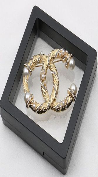 23ss 2color luxury brand designers letters brooches gemstone famous women 18k gold plated brooch suit pin fashion jewelry wedding 7904894, Gray
23ss 2color luxury brand designers letters brooches gemstone famous women 18k gold plated brooch suit pin fashion jewelry wedding 7904894, Gray