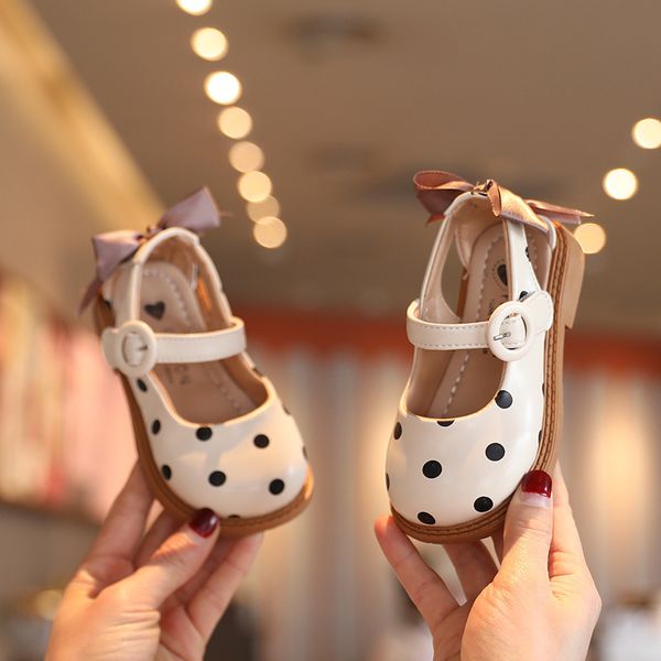 sandals girls half sandals spring summer shoes toddlers little children shoes cut-outs dots with bowtie bow-knot on the back sweet 230412, Black;red
sandals girls half sandals spring summer shoes toddlers little children shoes cut-outs dots with bowtie bow-knot on the back sweet 230412, Black;red