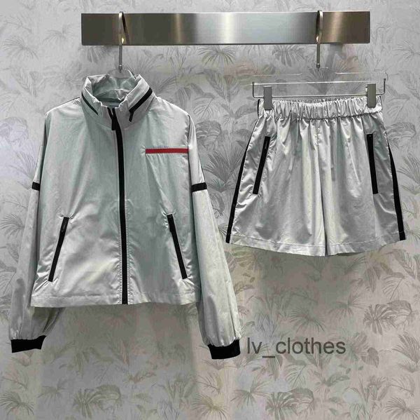 designer women's tracksuits fashion sports vest suit waistcoat sports shorts nylon long-sleeved two-piece black tracksuit, Gray
designer women's tracksuits fashion sports vest suit waistcoat sports shorts nylon long-sleeved two-piece black tracksuit, Gray
