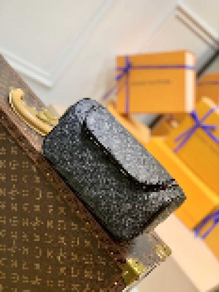 luxury brand designer cosmetic bags cases toiletry pouch n47625 clutch bag real leather handbag evening pouches 89u6, Black;white
luxury brand designer cosmetic bags cases toiletry pouch n47625 clutch bag real leather handbag evening pouches 89u6, Black;white